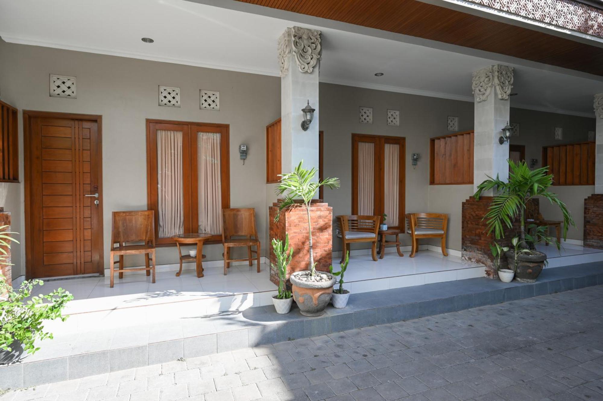 Reddoorz Near Mertasari Beach 2 Pesanggaran Dış mekan fotoğraf