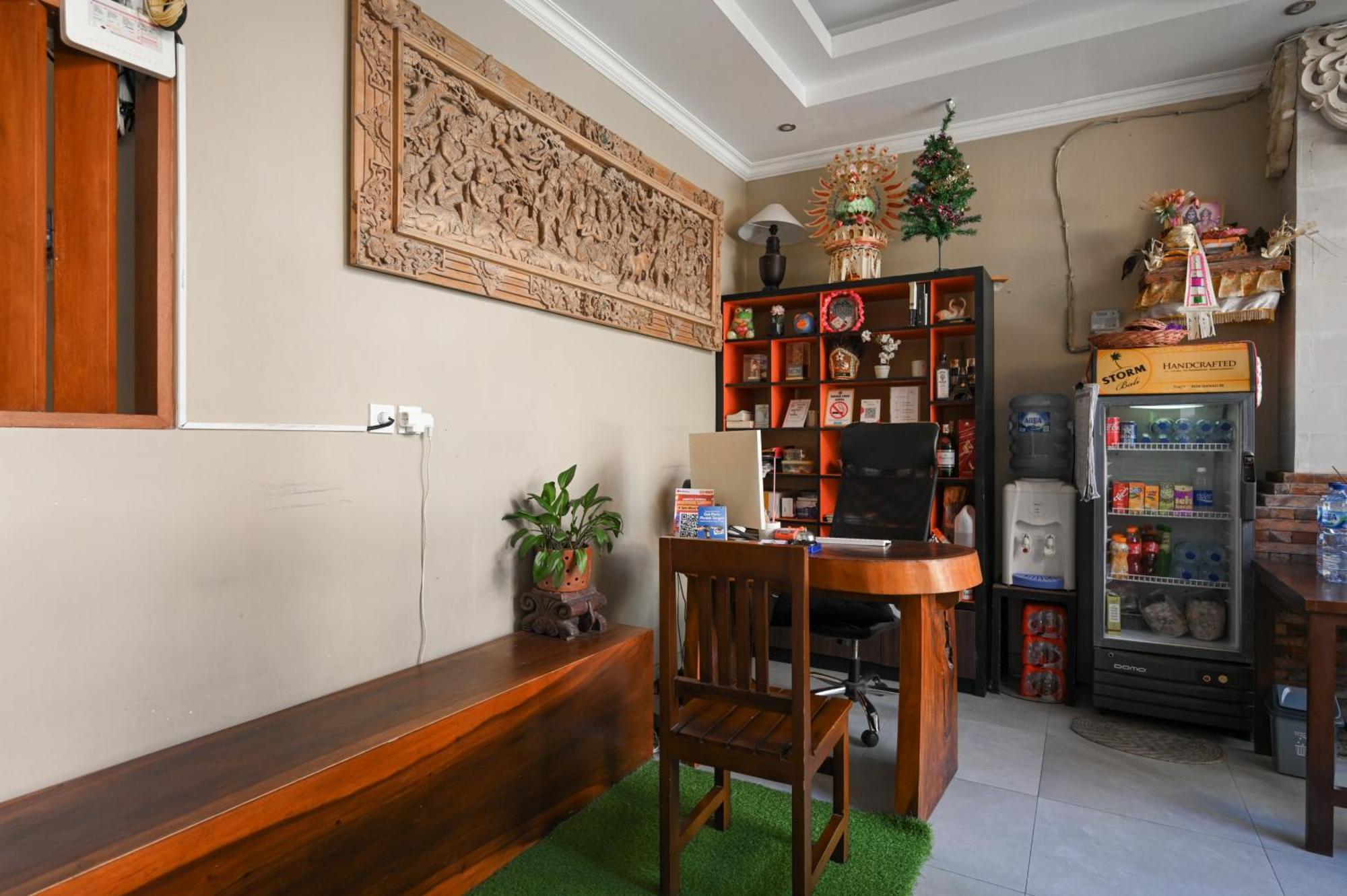 Reddoorz Near Mertasari Beach 2 Pesanggaran Dış mekan fotoğraf