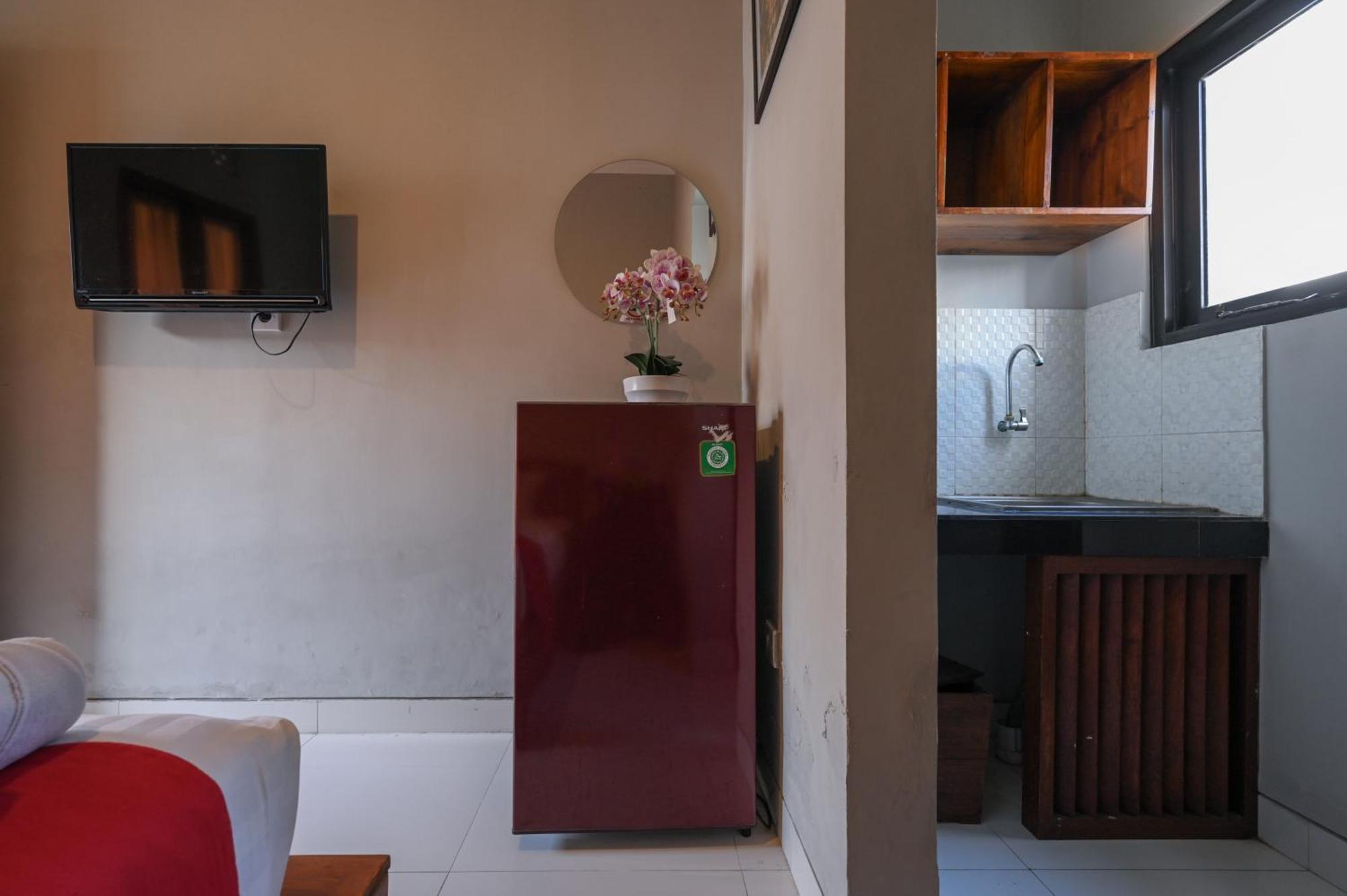 Reddoorz Near Mertasari Beach 2 Pesanggaran Dış mekan fotoğraf