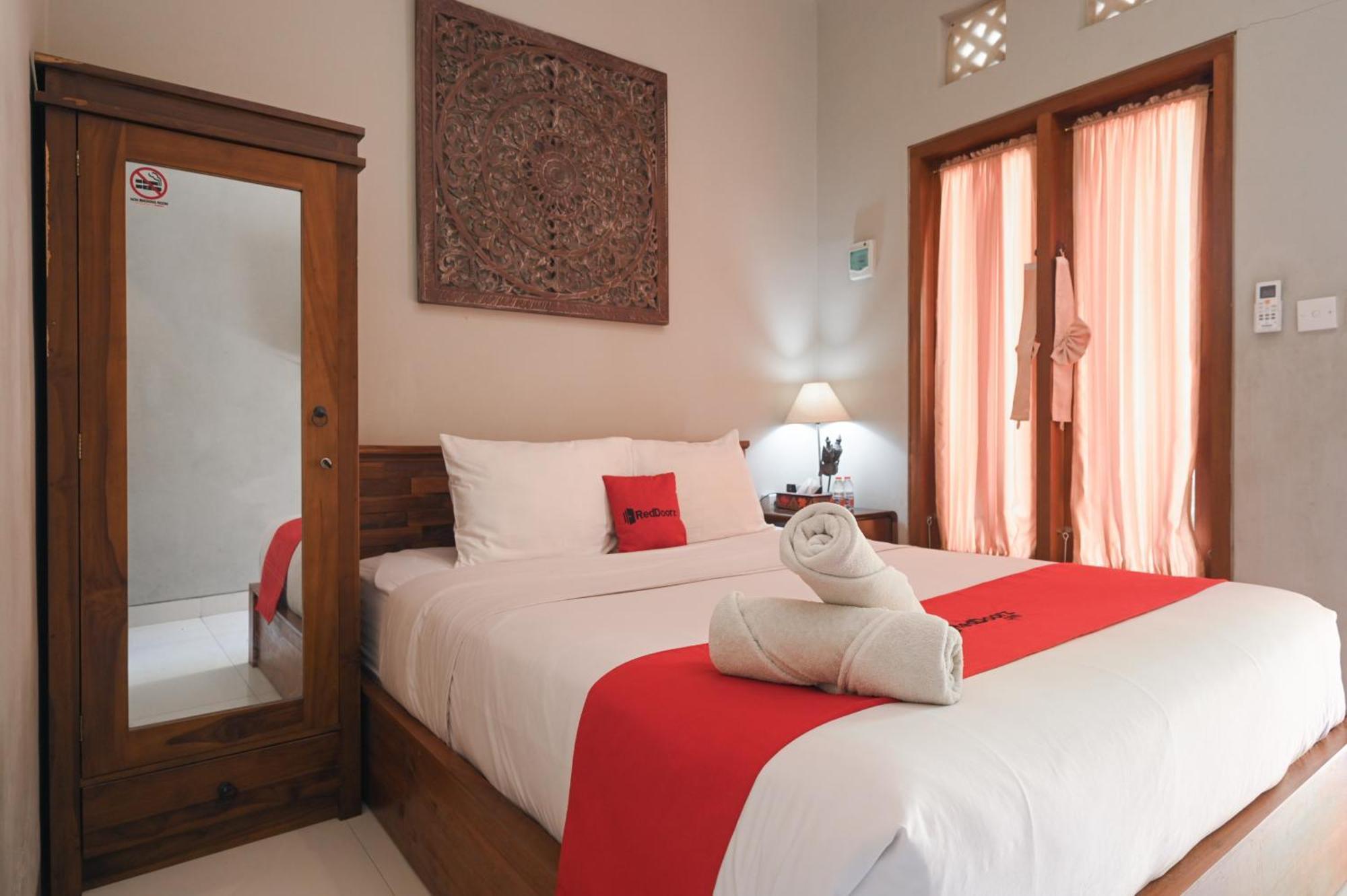 Reddoorz Near Mertasari Beach 2 Pesanggaran Dış mekan fotoğraf
